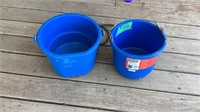 Heated Plastic Bucket (2)