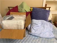 Pillows & Linens