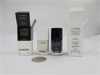 2 vernis à ongles neufs, Chanel