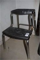 METAL STEP STOOL