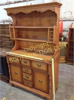 2 pc solid pine wood buffet hutch, plate grooves