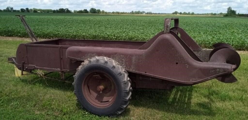 Pull Type Manure Spreader