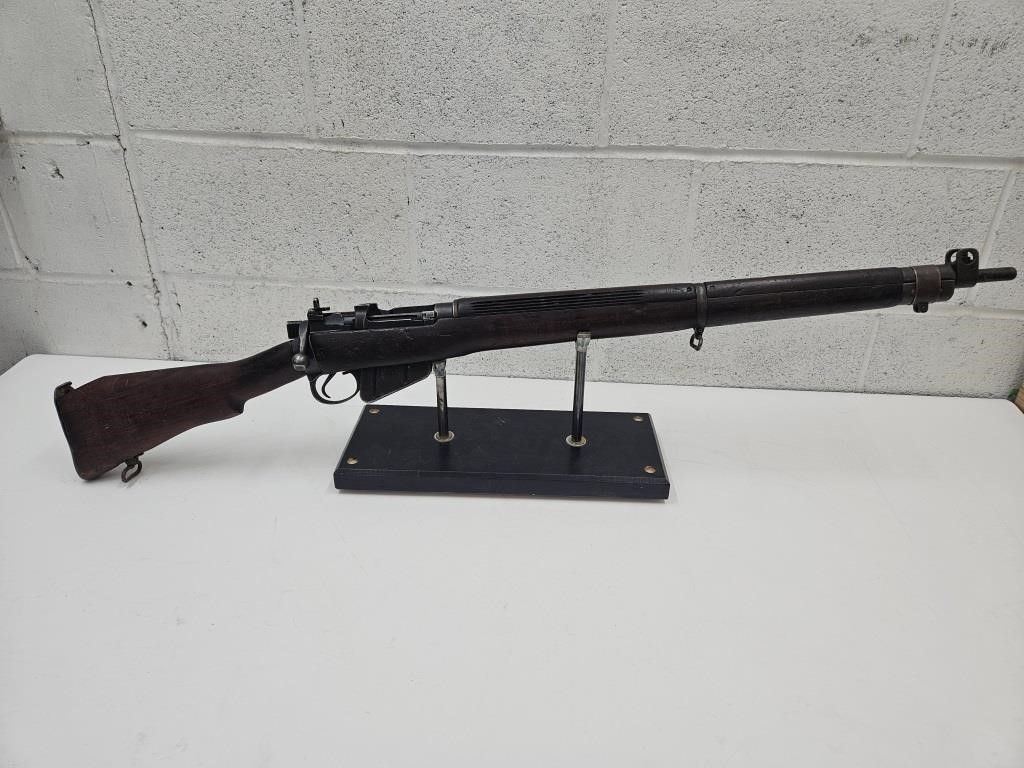 British 303 Military Rifle 1944  Gun