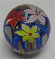 FLOWER PAPERWEIGHT APPROX 3.5" TALL AND 3.5"