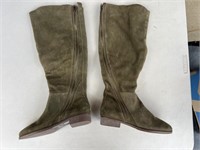 SUEDE SIZE 6 1/2 TALL ZIP UP BOOTS