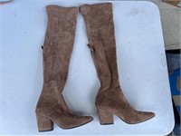 SUEDE SIZE 5 1/2 TALL ZIP UP BOOTS