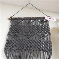 HANGING MACRAME' WEAVE 17 X 33