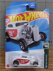 Hot wheels '32 Ford Retro racers 124/250