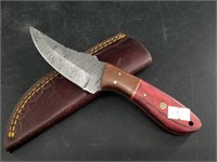 Damascus bladed knife with wood scales and sheath: