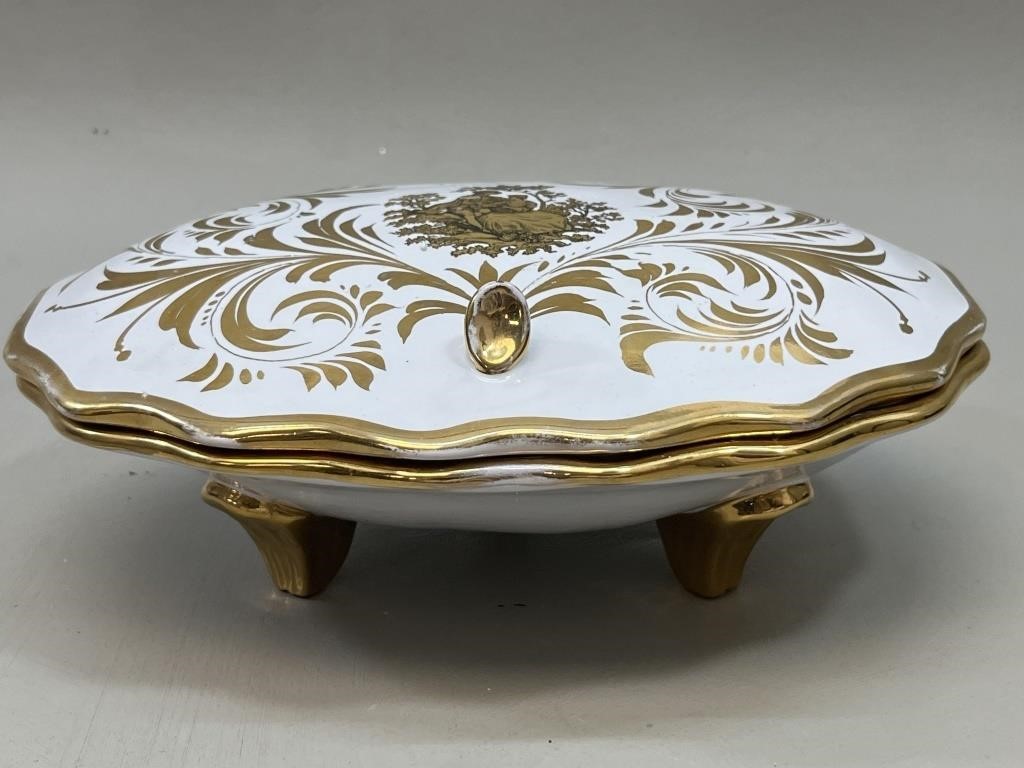 Italian Porcelain Footed Shell Dish w/Lid