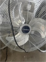 LASKO Floor or Wall Hung Fan 3sp