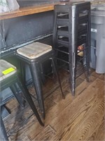 METAL BAR STOOLS