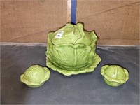 HOLLAND MOLD CABBAGE DISH, UNDERPLATE AND SHAKERS