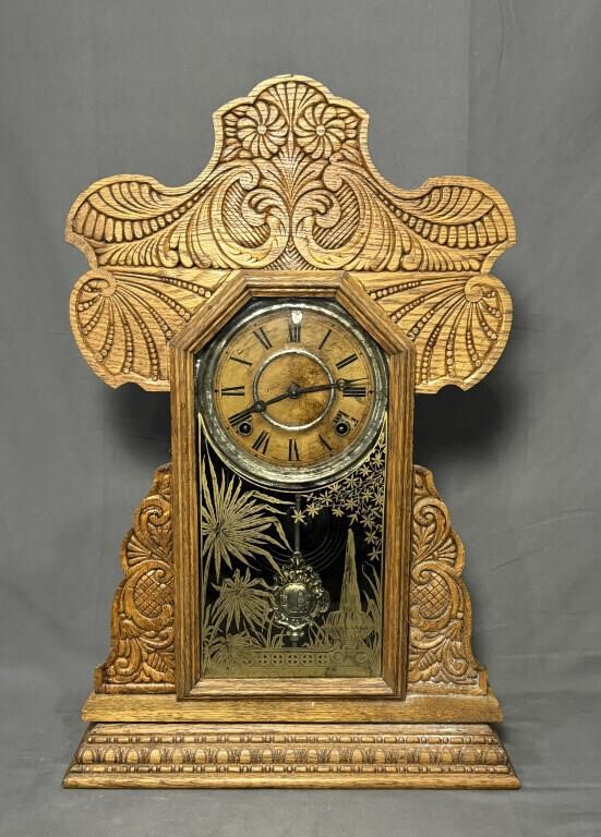 E Ingraham Wind Up Clock, Everything is here,