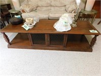 Wooden coffee table with metal lattice center