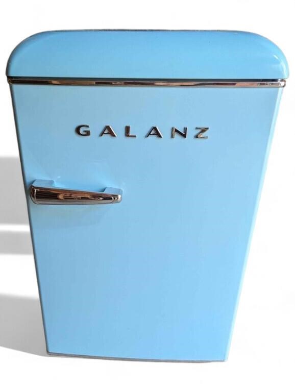 Galanz mini fridge blue 18 in. X 19 in. X 28 in