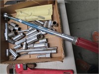 Torque Wrench, Extensions & Asst. Sockets