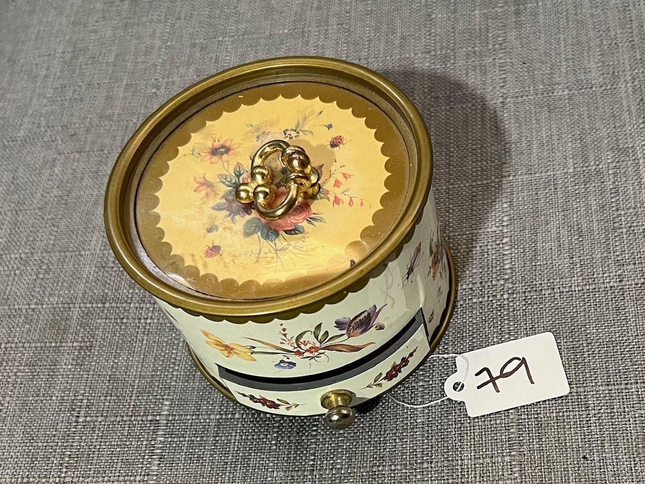 VINTAGE MINI FLORAL MUSIC BOX