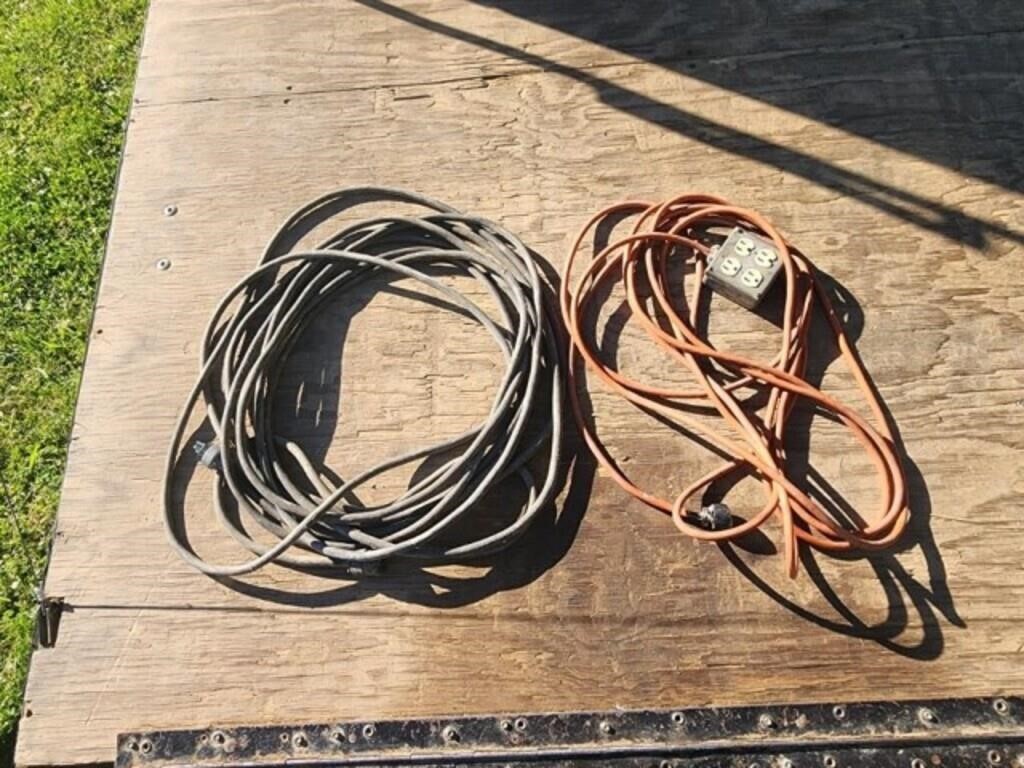 Two Heavy-duty power cords.