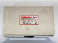 The Real McCoy Mechanics Kit No. TA 05M