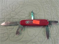 VICTORINOX OFFICER SWISS ARMY KNIFE