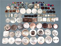 (105) Antique Mother of Pearl Buttons