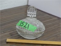 Glass Dish with Lid 5x6x2"