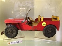 VINTAGE METAL  'WILLY'S JEEP' TOY
