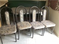 DINING ROOM SET W/4 CHAIRS