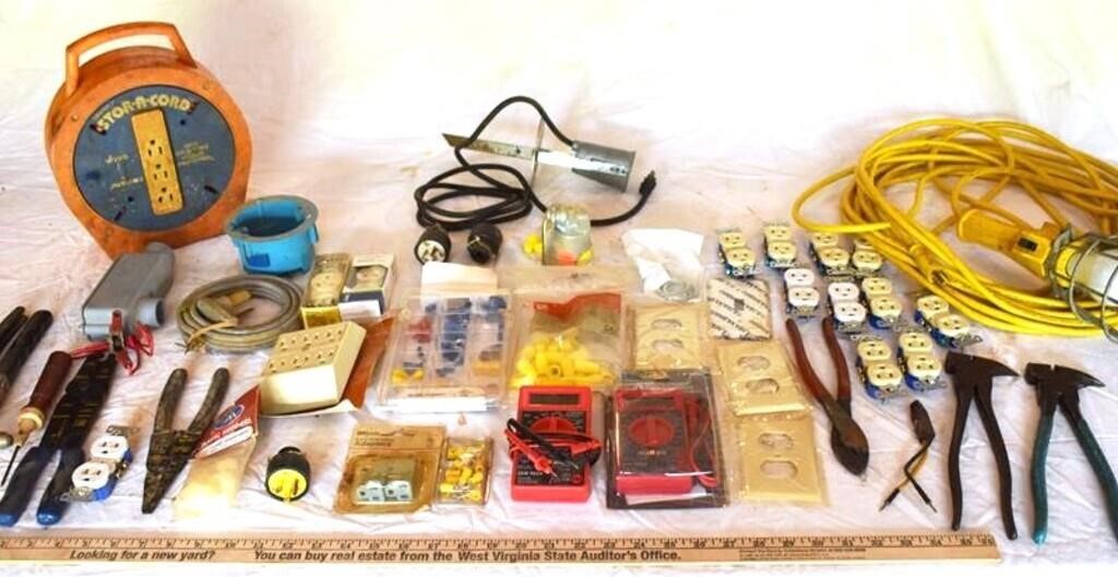 LOT - ELECTRICAL - DROP CORD, PLUGS, ETC.