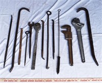 LOT - TOOLS - LARGE RATCHET, PIPE WRENCH,