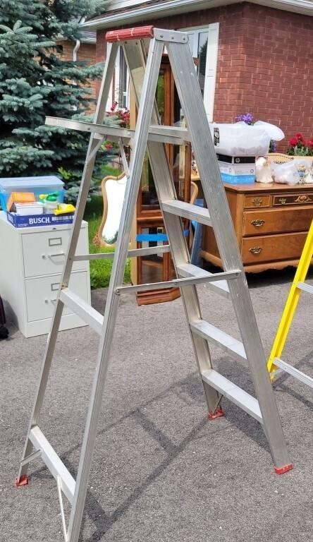 6 Foot Aluminium Step Ladder - Good Condition