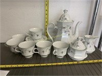 Winterling 21 pc. Tea serving set