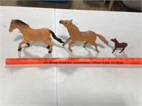 3 play horses 1950s / 60s appear unmarked