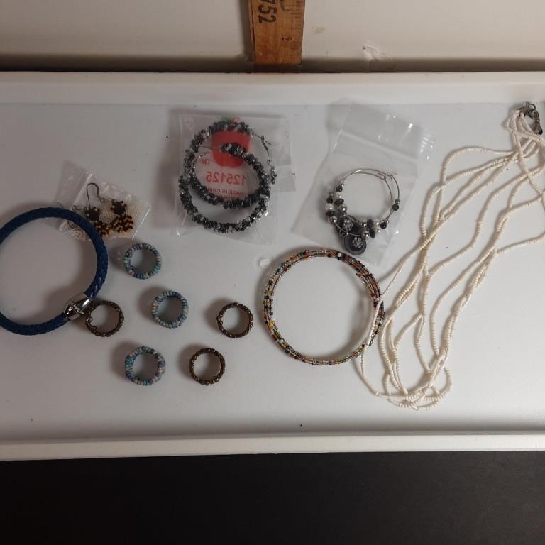 Jewelry lot Y