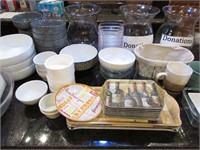 Large Lot of Kitchen Items