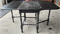 Antique Walnut Gateleg Table (36" x 21" to