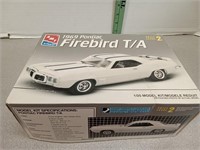 AMT  69 firebird model kit, 1/25th