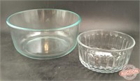 Set Of 2 Borosilicate Glass Bowls Pyrex Anchor Hog