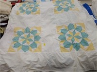 Block & Star Pattern Quilt Top