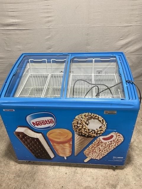 Ice cream freezer