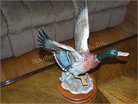Mallard flying duck figurine