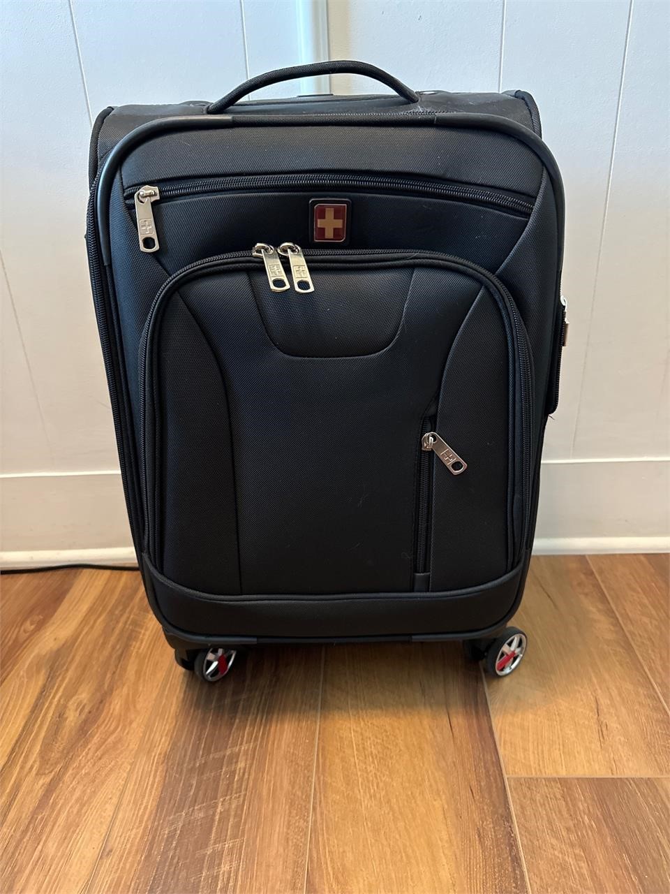 Swiss Tech Rolling Suitcase