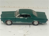Welly 1965 Pontiac die cast car