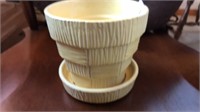 McCoy pottery yellow basket planter 5in