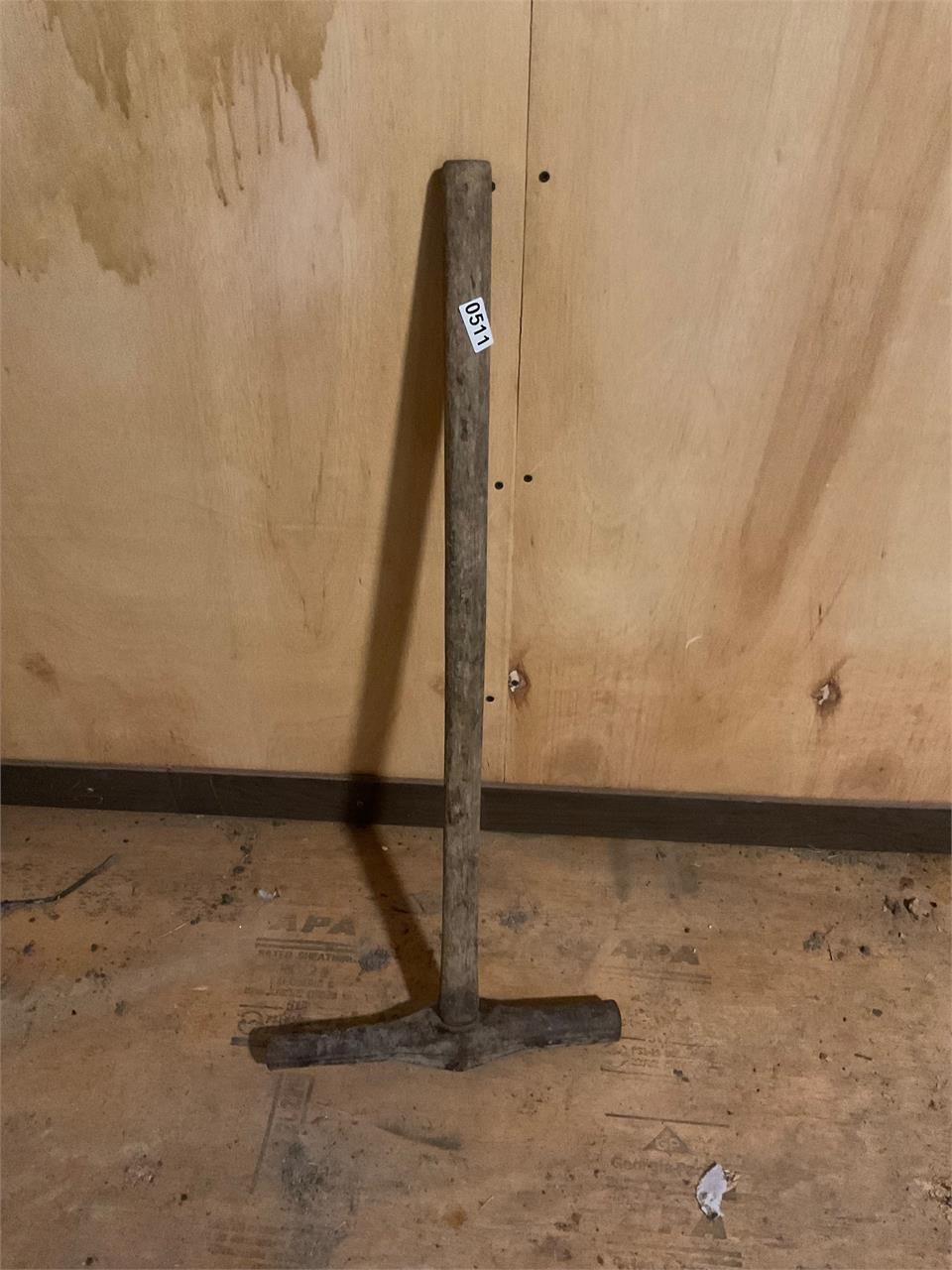 Working tool – railroad spike hammer