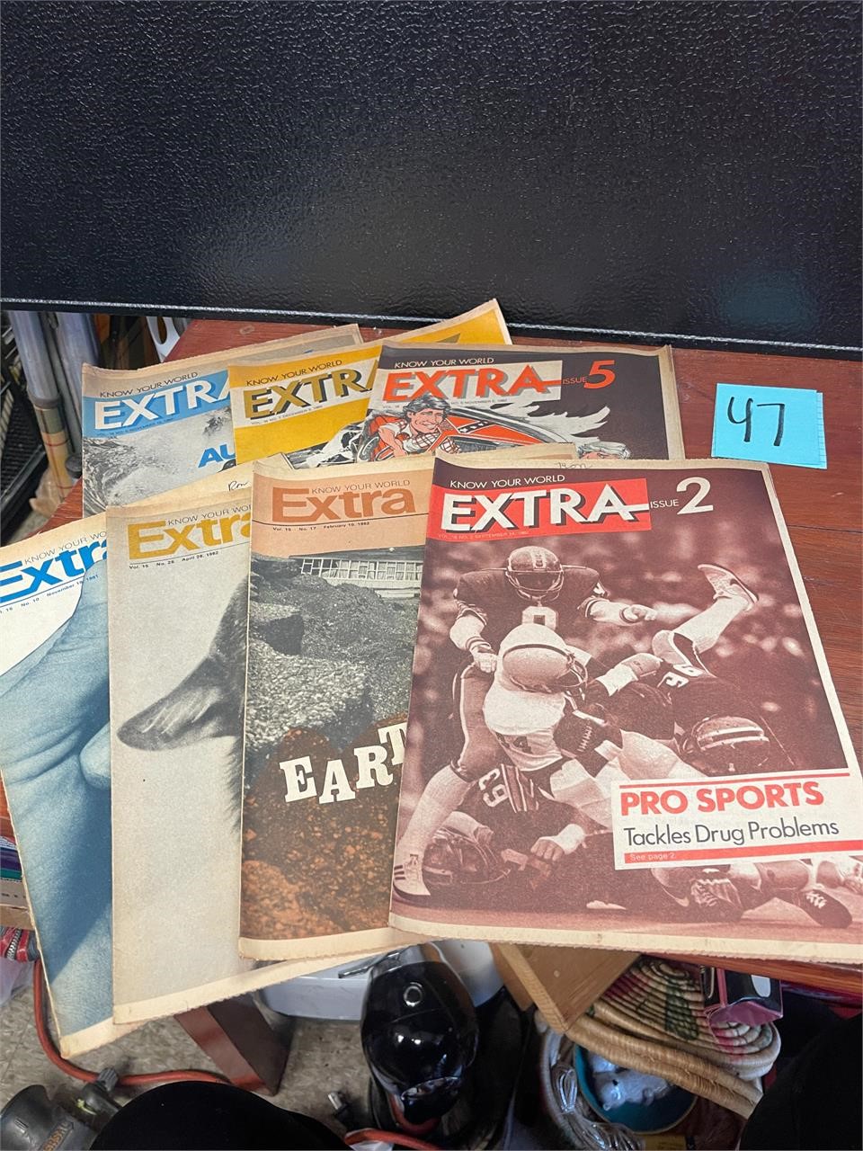 1982 Extra magazines
