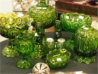 11 pieces of green Moon & Star glassware: compote,