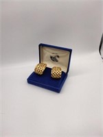 Napier gold tone clip on earrings in 1985