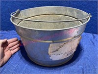 Vtg galvanized steel bucket (5-gal ?)